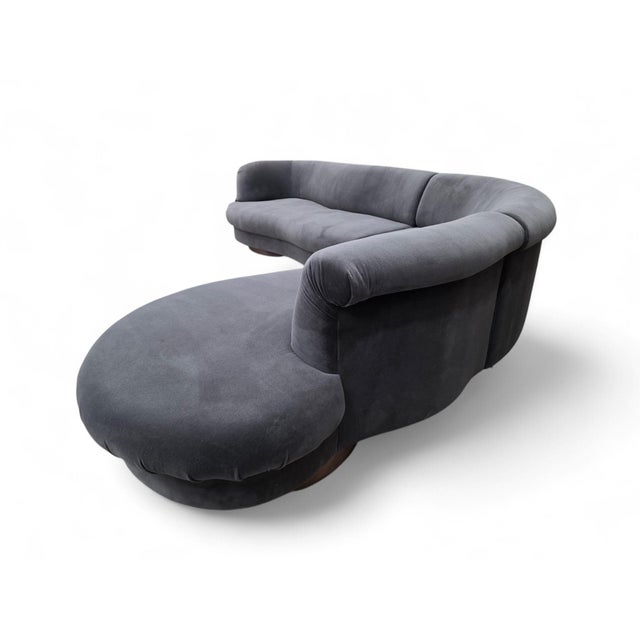Vladimir Kagan Postmodern Vladimir Kagan Style Serpentine Sectional Sofa Newly Reupholstered For Sale - Image 4 of 9