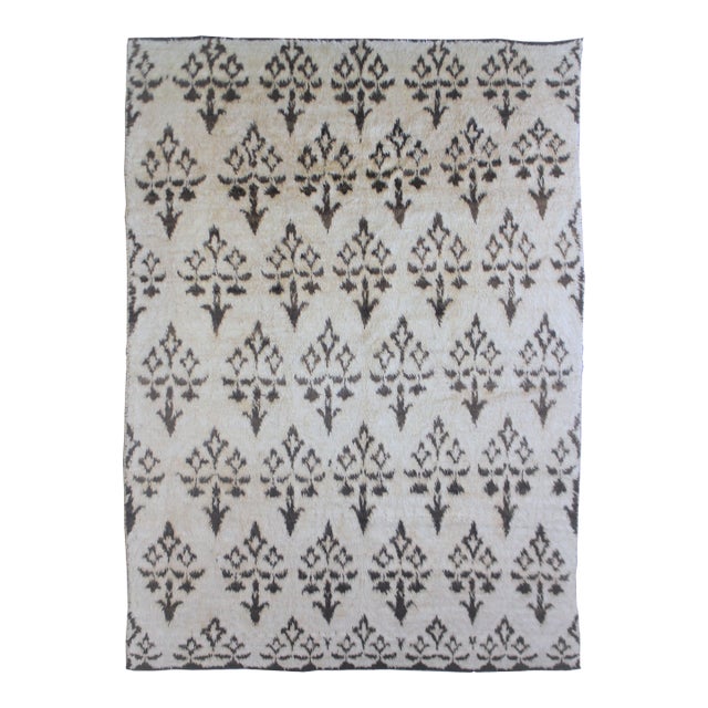 Hand Knotted Ikat Rug . 08'03" X 10'10" For Sale