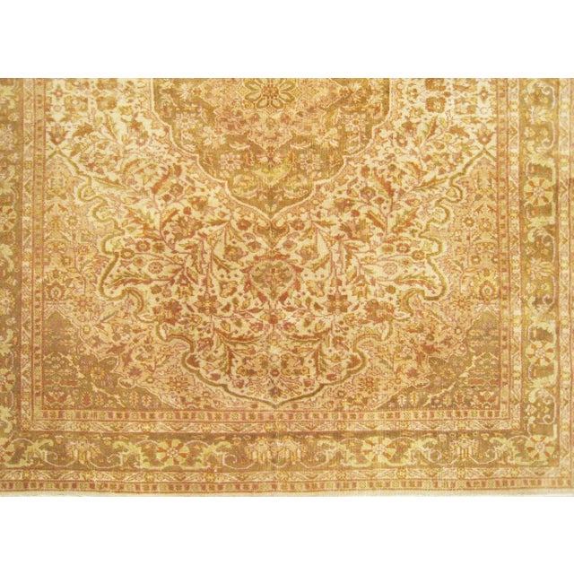 Turkish Vintage Turkish Decorative Oriental Rug in Room Size For Sale - Image 3 of 4