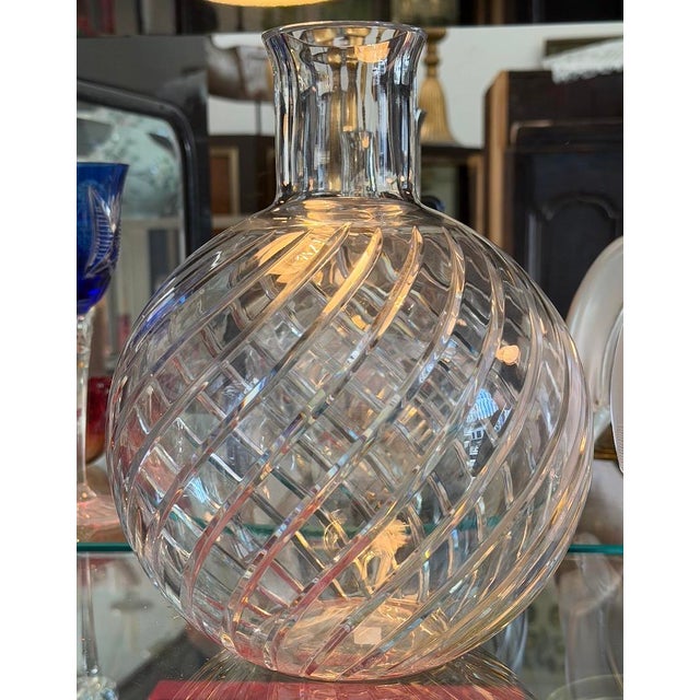 French Baccarat French Crystal 10" Flower Vase in the Cyclades Pattern For Sale - Image 3 of 4