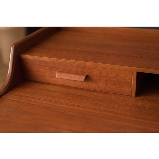 Brown Mid Century Teak Writing Desk by Arne Wahl Iversen for Vinde Møbelfabrik For Sale - Image 8 of 12