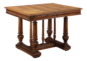 Dining Table in Walnut