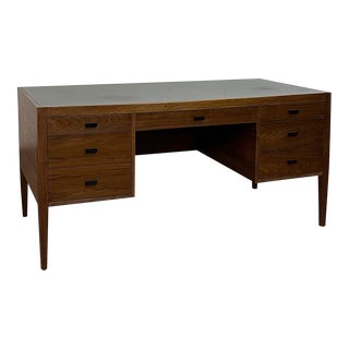 1970s Executive Desk in the Manner of Cavalier For Sale