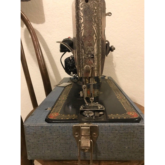 1910 Antique Singer Sewing Machine and Carrying Case Chairish