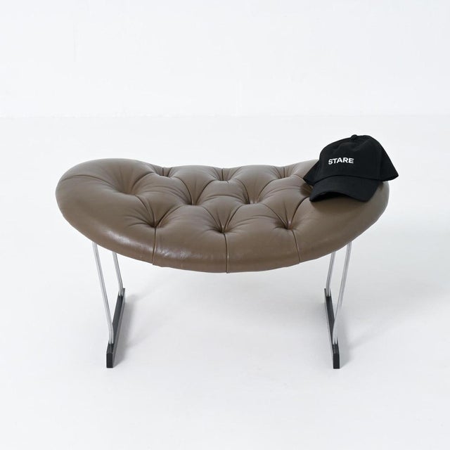 Artifort F592 Ottoman in Leather by Geoffrey Harcourt for Artifort, 1960s For Sale - Image 4 of 18