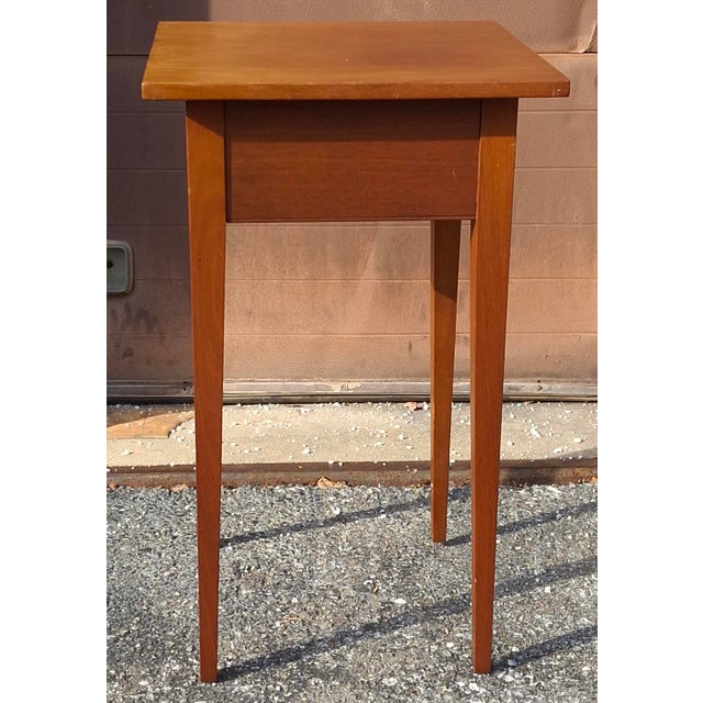 Wood Mid 20th Century American Federal Style Mahogany Single Drawer Side Table For Sale - Image 7 of 11