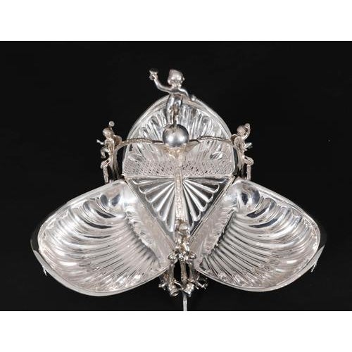 Antique Silver-Plated Triple Shell-Shaped Biscuit Box, 1900s For Sale - Image 4 of 18