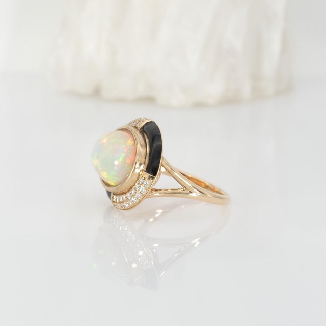 2020s 5.3Ct Natural Opal Ring With Diamond Accents in Solid 14k Gold – Oval Cut, Size 6.75 For Sale - Image 5 of 8