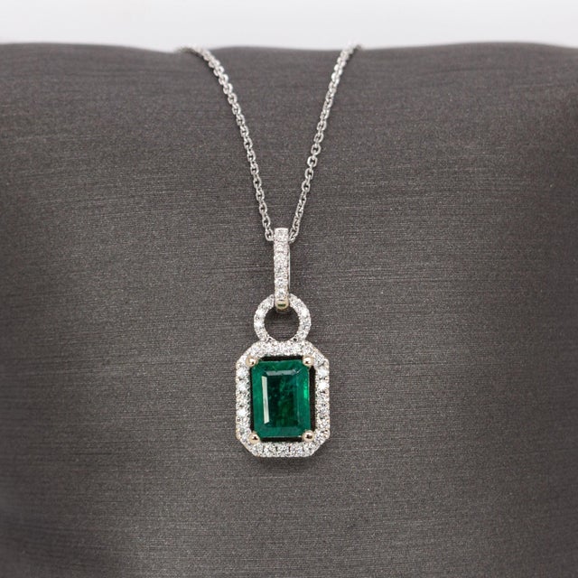 Contemporary 1.2Ct Zambian Emerald and Natural Diamond Pendant in Solid 14k White Gold For Sale - Image 3 of 7
