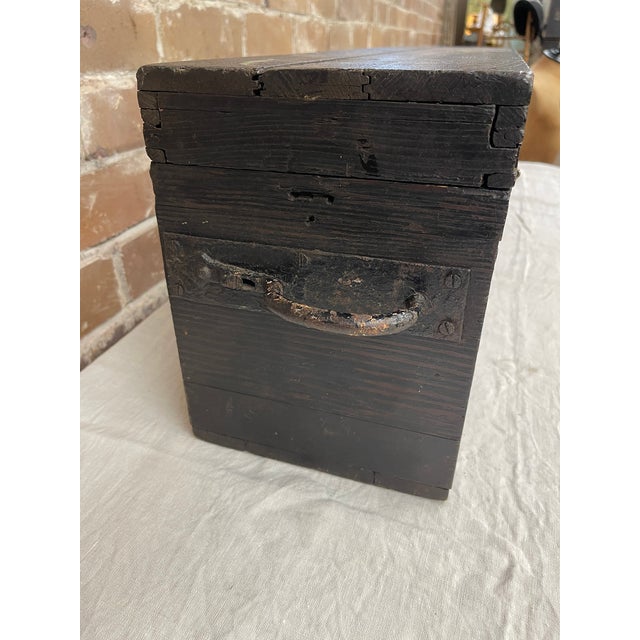 Early 20th Century Early 20th Century Folk Art Wooden Fishing Tackle Box For Sale - Image 5 of 5