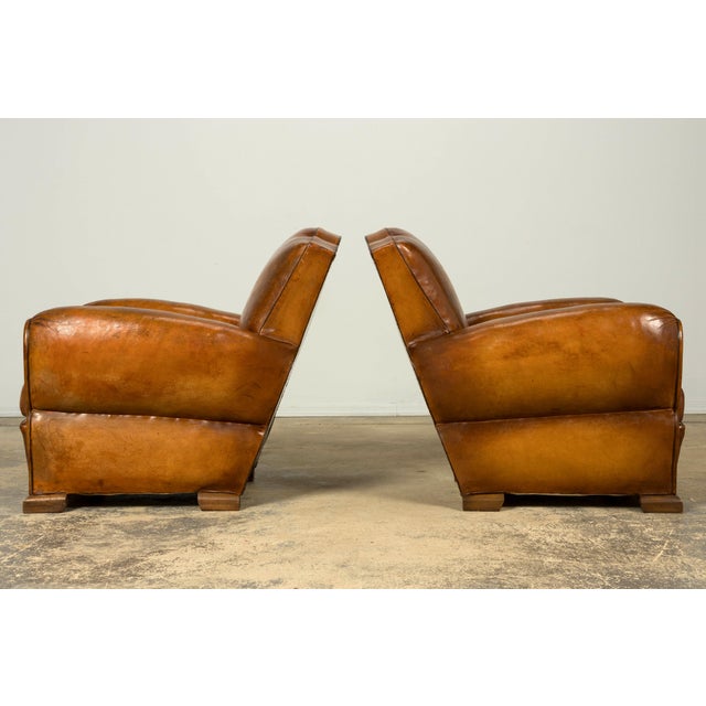 1920s French Art Deco Scalloped Back Cognac Leather Club Chairs – A Pair For Sale - Image 9 of 18