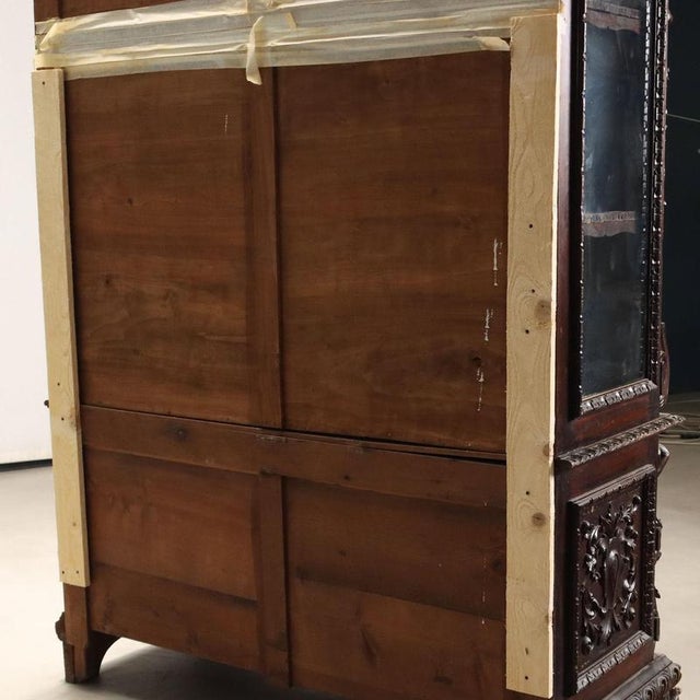 19th Century Neobaroque Walnut Display Cabinet For Sale - Image 13 of 16
