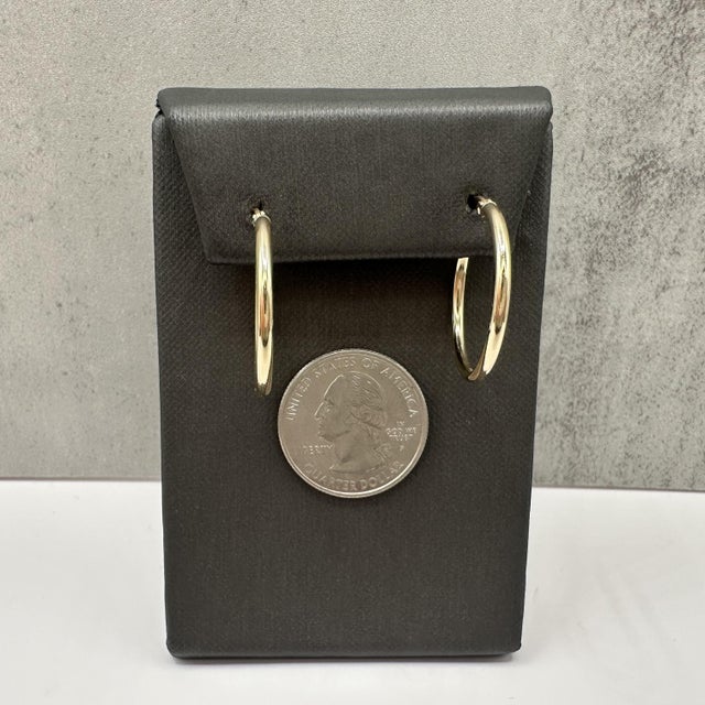 Early 21st Century Tube Hoop Earrings 14kt Yellow Gold 24.9mm 2.1mm 1.8g Hollow New, Pair For Sale - Image 5 of 6