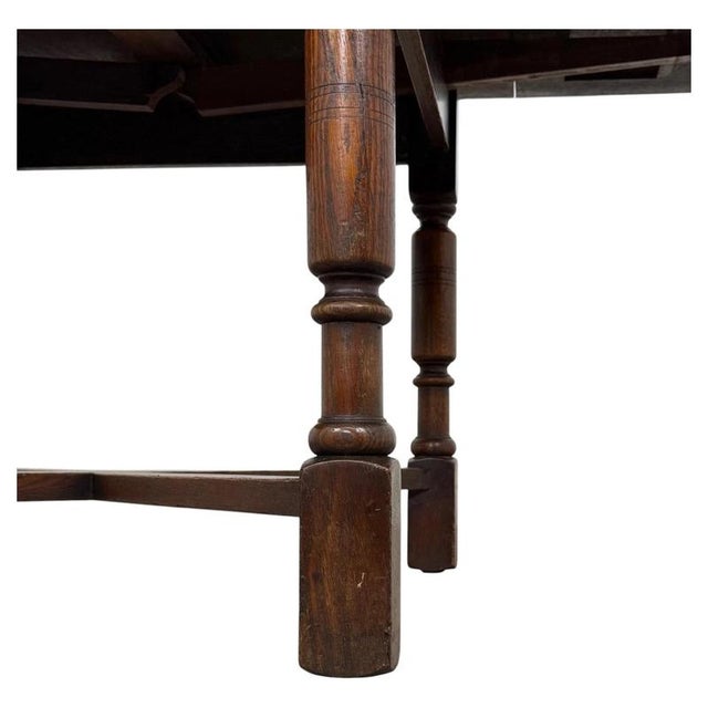 19th Century Early 20th Century Antique English Edwardian Oak Draw-Leaf Dining Table, 1890s For Sale - Image 5 of 8