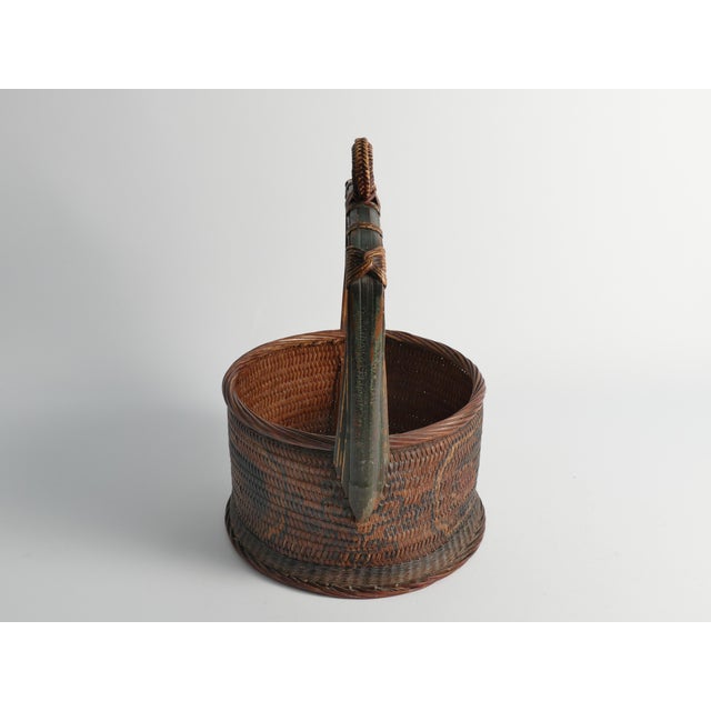 Wood Early 20th Century Chinese Betrothal or Wedding Basket with Peony and Bird Motif For Sale - Image 7 of 18