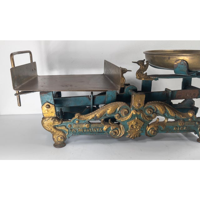 Early 20th Century Turquoise Teal and Gold Cast Iron Grocery Scale Balance For Sale - Image 9 of 18