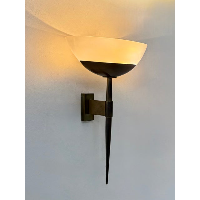 Vintage Art Deco Wall Sconce in Brass and Acrylic Glass, France, 1930 For Sale - Image 6 of 11