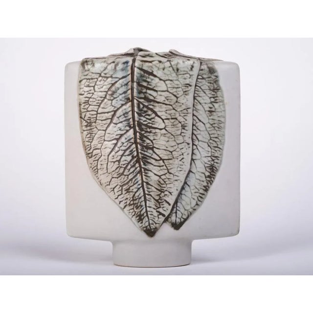 Mid-Century Modern Studio Line Sculptural Leaf Vase by Antje Bruggemann for Rosenthal, Germany, 1980s For Sale - Image 3 of 8