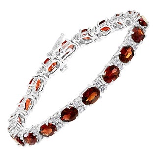 18 Carat Genuine Natural Garnet Tennis Bracelet 14 Karat White Gold For Sale