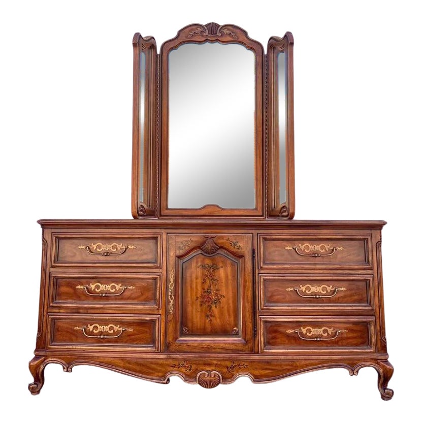 Drexel Brittany Heritage French Provincial Louis XV Dresser With