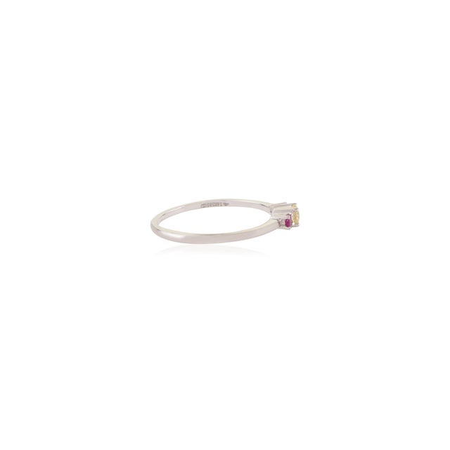 Diamond and Ruby Three-Stone Ring in 14k Gold Everyday Fine Jewelry Size 4 For Sale In New York - Image 6 of 15