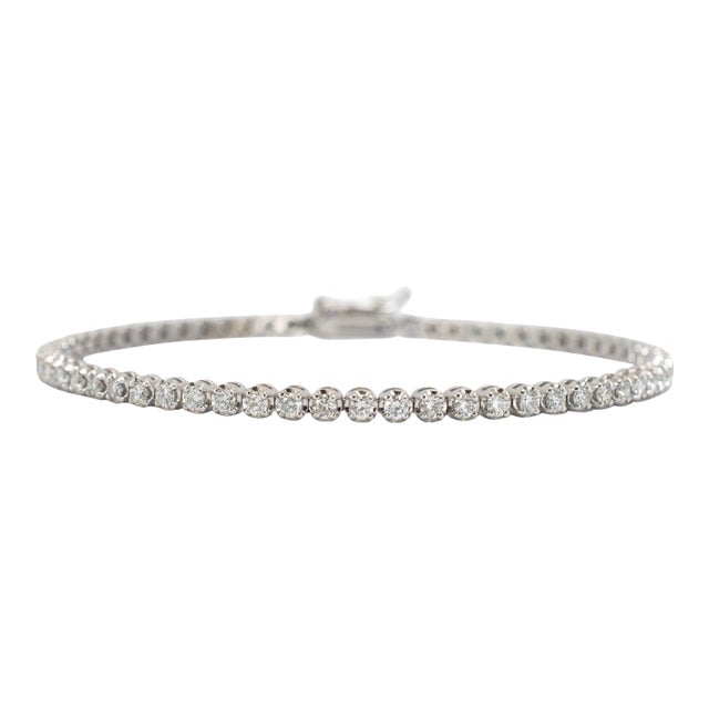 Ladies 14k White Gold 4-Prong 3.20ct Diamond Petite Tennis Bracelet For Sale