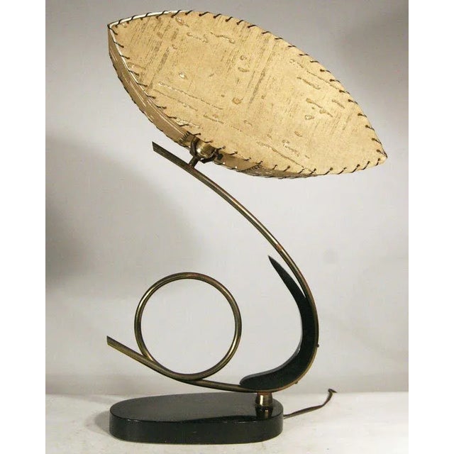 Mid-Century Modern Free-Form Black Lacquer and Brass Coiled Cobra Table Lamp For Sale - Image 3 of 7