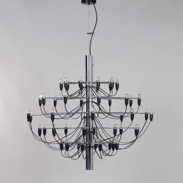 2097/50 Chandelier by Gino Sarfatti for Flos, 1980s For Sale - Image 3 of 13