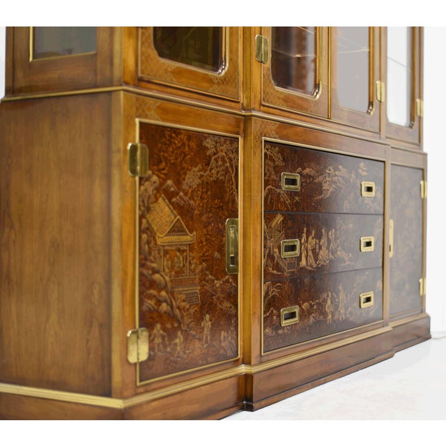 Mid Century Chinoiserie Campaign Lighted Display Curio by Drexel Heritage For Sale - Image 9 of 17