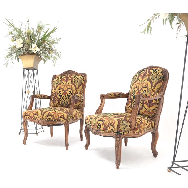 Early 20th Century Pair of His & Hers Finely Carved Walnut Country French Lounge Armchairs Tapestry For Sale - Image 5 of 16