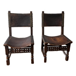 Early 20th Century Spanish Baroque Revival Oak and Leather Side Chairs, a Pair For Sale