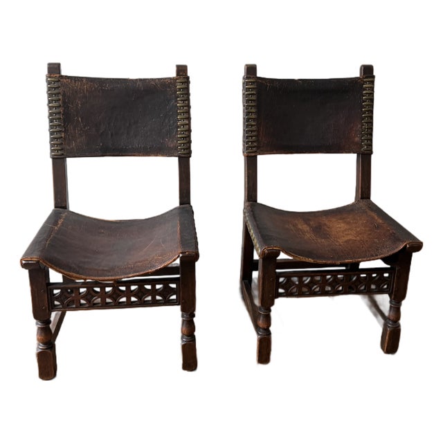 Early 20th Century Spanish Baroque Revival Oak and Leather Side Chairs, a Pair For Sale