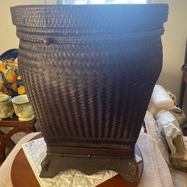 Chinese Vintage Hand Stitched Rattan Basket With Round Top and Dark Patina For Sale - Image 4 of 8