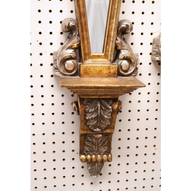 Bassett Hollywood Regency Bassett Mirror Company Gold & Silver Leaf Wall Mirrors With Display Shelves – Pair For Sale - Image 4 of 7
