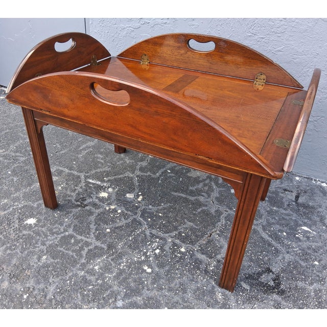Traditional 1960's Traditional Style Removable Tray Top Coffee Table by Baker Furniture For Sale - Image 3 of 12