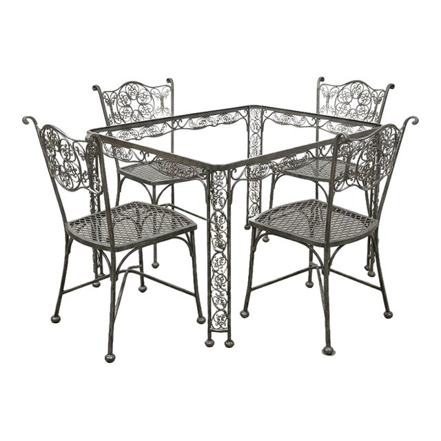 1950s Set of Four Vintage Wrought Iron Chairs With Matching Table For Sale