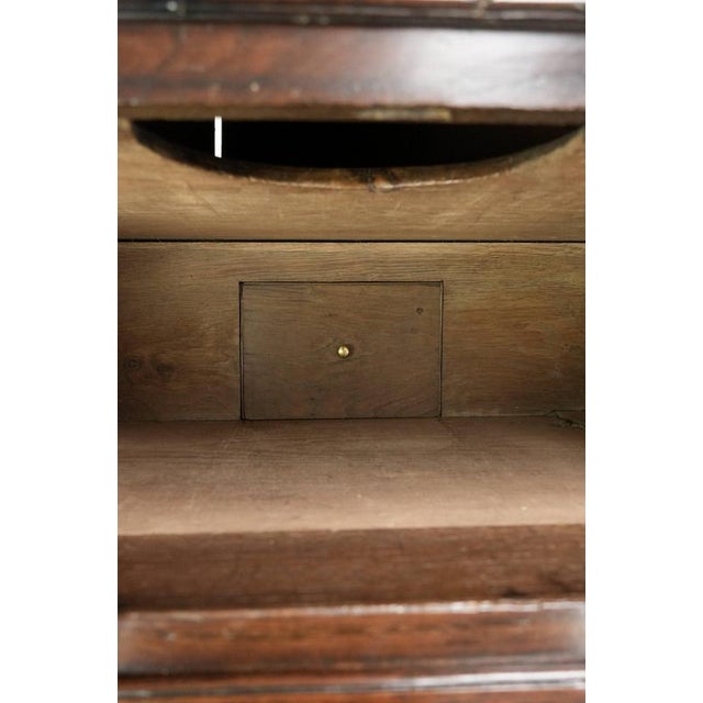 Antique English Chest of Drawers in Oak, 1700s For Sale - Image 12 of 15