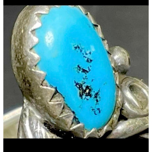 Native American Mid 20th Century Native American Double Feather Ring by John Delvin, Size 6.25 For Sale - Image 3 of 4