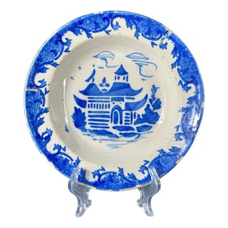 Spanish Hand-Painted Blue and White Talavera Plate with Chinoiserie Pagoda and Scroll Rim, 1730-1770s For Sale
