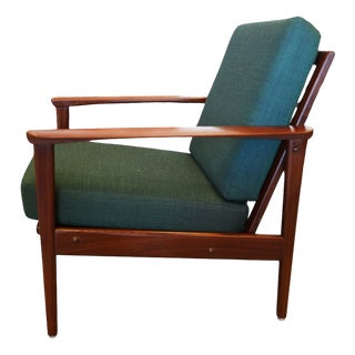 Danish Lounge Chair in Walnut with Cushions Reupholstered in Wool Fabric, 1960s For Sale