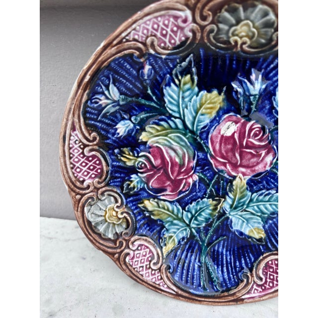 Rustic Majolica Roses Plate Wasmuel, Circa 1890 For Sale - Image 3 of 4