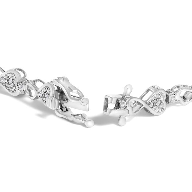 Contemporary .925 Sterling Silver 1/4 Cttw Diamond Infinity Heart Link Bracelet For Sale - Image 3 of 4