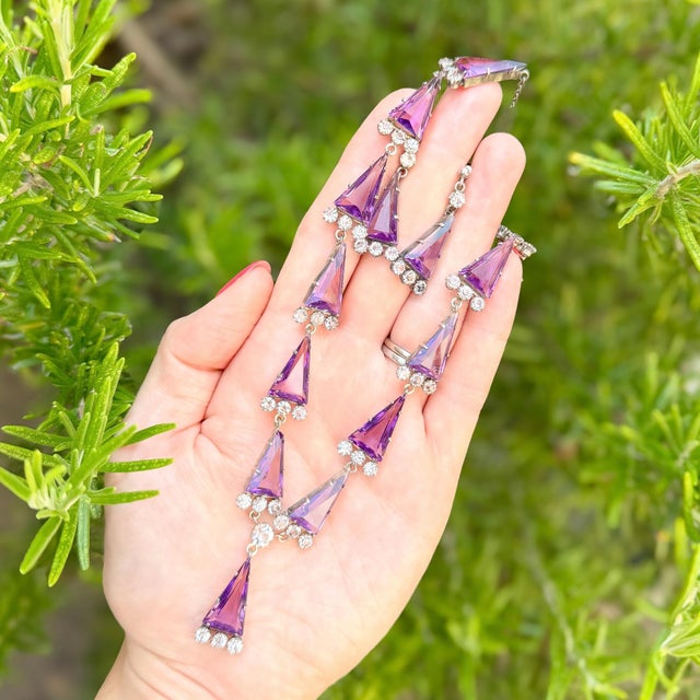 1920s Art Deco Silver, Purple Triangular Glass and Paste Necklace and Earrings, 1920s, Set of 2 For Sale - Image 5 of 17