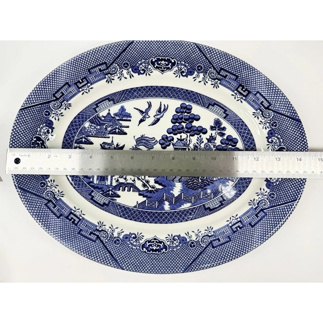 Mid-Century Modern Vintage Mid-Century Modern Churchill of England Blue Willow Oval Serving Platter For Sale - Image 3 of 5