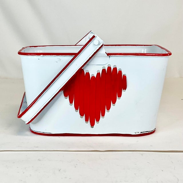 Red 1970s Vintage Art Deco Boho Chic Tole & Ribbon Valentine Heart Basket. For Sale - Image 8 of 9