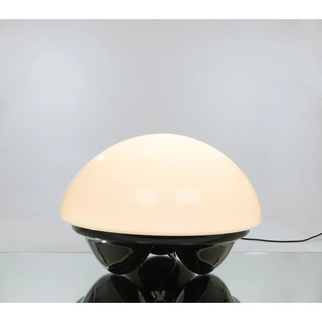 Glass Isotta Table Lamp by E. Gentile for Nucleo Sormani, 1970s For Sale - Image 7 of 9