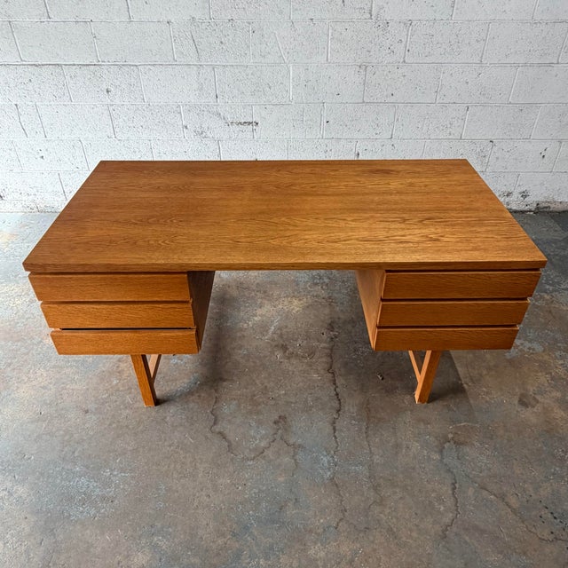 Kai Kristiansen Danish Mid Century Modern Oak Executive Desk With Bookshelf Back, 1960s - In the Manner of Kai Kristiansen For Sale - Image 4 of 11