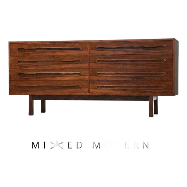 1960s Refinished Danish Modern Rosewood 65” Dresser For Sale