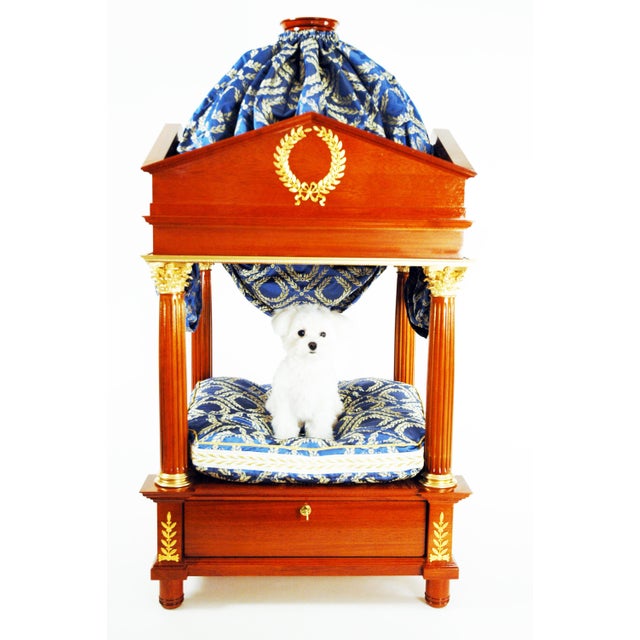 É p n o s A r c h i t e c t u r e f o r P e t s The Temple Strikingly evocative of the sacred temples of the Greco-Roman...