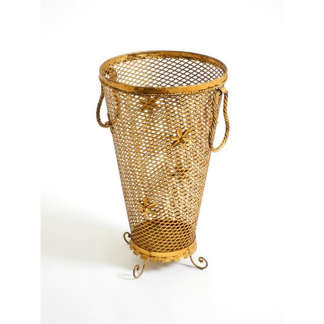 1960s Large Mid-Century Regency Umbrella Stand in Gilded Metal, Italy, 1960s For Sale - Image 5 of 18